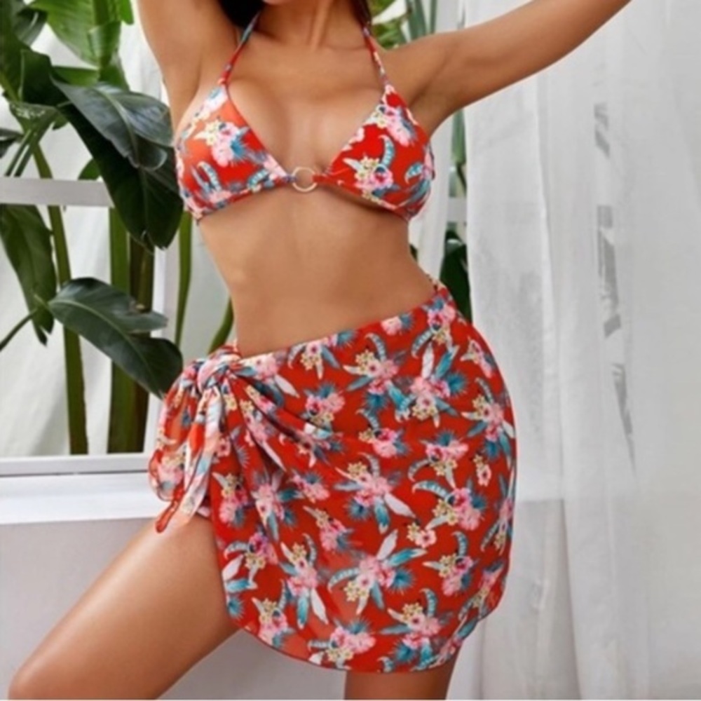 3-Piece Tropical Print Bikini Top and Cheeky Bottom w/ Matching Wrap SIZES M & L